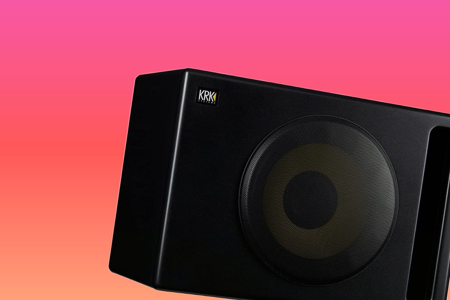 El KRK S12.4 te da unos bajos brutales por menos de $1,000