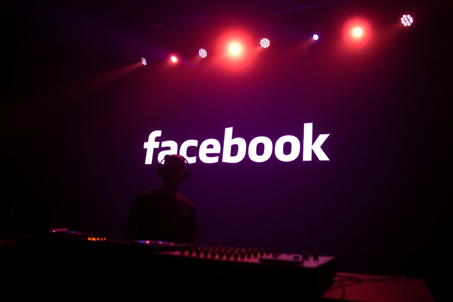 Can I DJ On Facebook?
