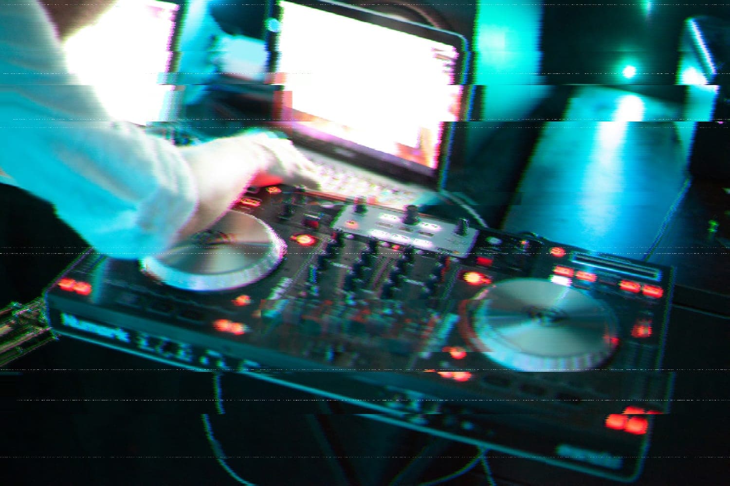 Livestream DJ Sets