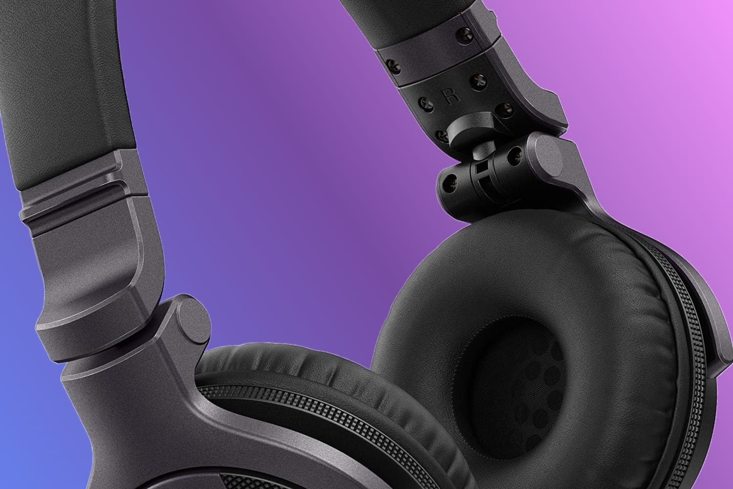 Pioneer DJ HDJ CUE1 Review: How Did Pioneer Cram Pro-Level Sound Into $60 Headphones?