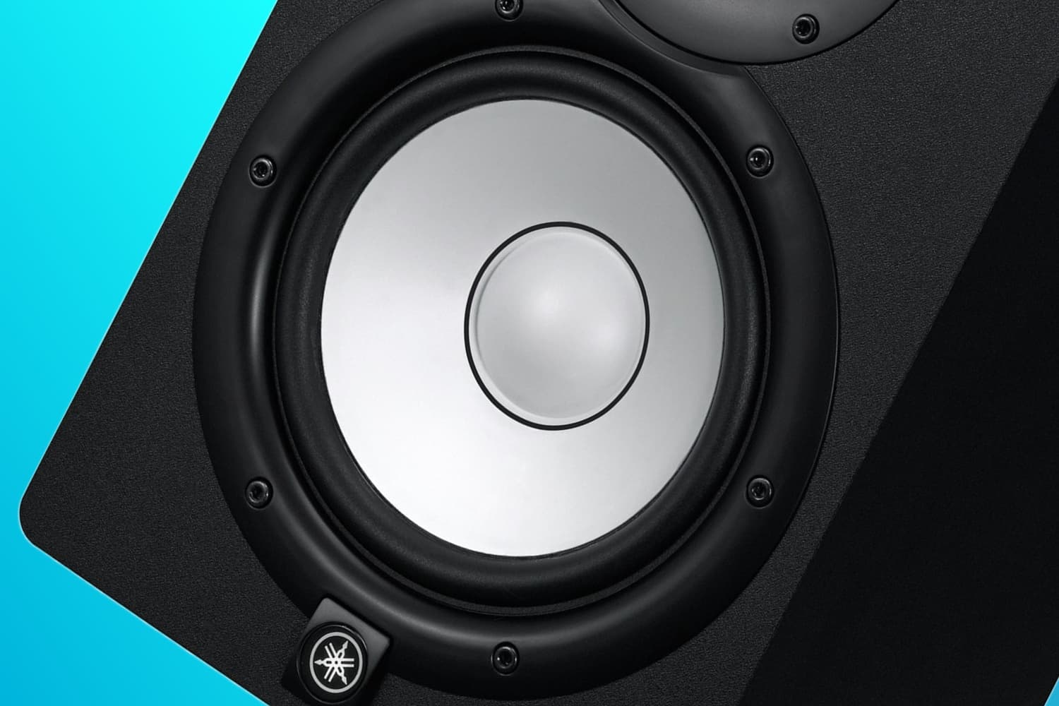 The Yamaha HS7 Delivers Exceptional Accuracy Without a Subwoofer