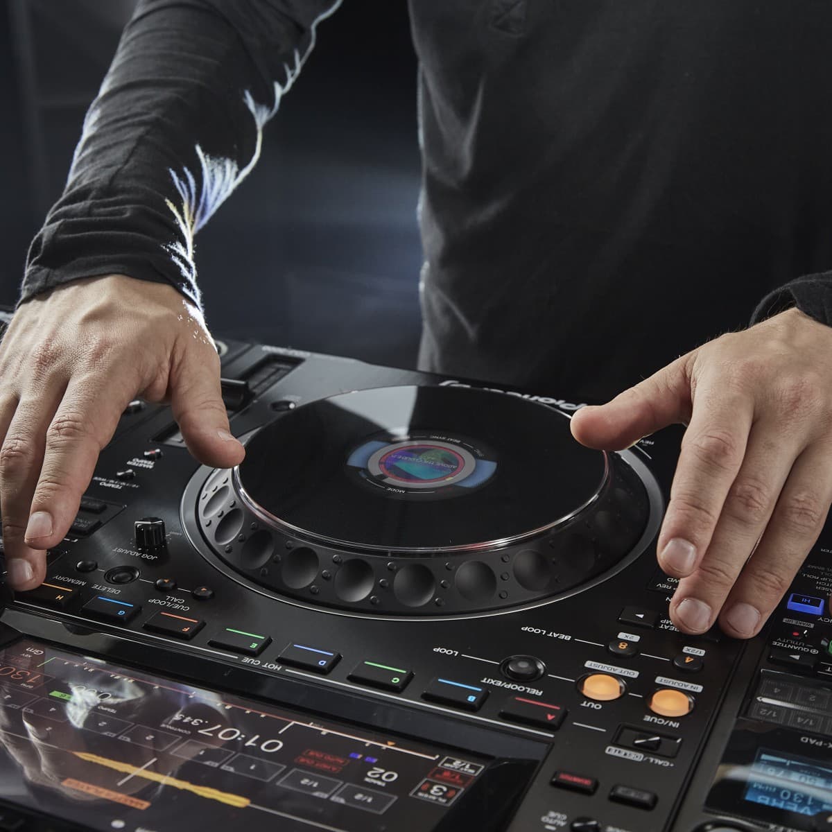 Pioneer DJ CDJ-3000 1