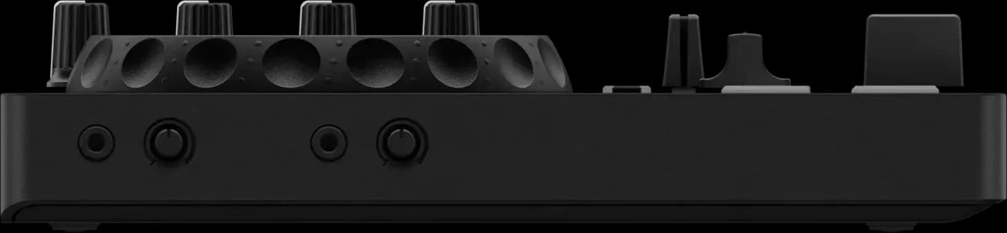Side panel of the AlphaTheta DDJ-FLX2 with its master and headphone jacks