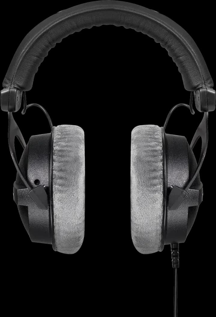 Beyerdynamic DT 770 PRO from the front