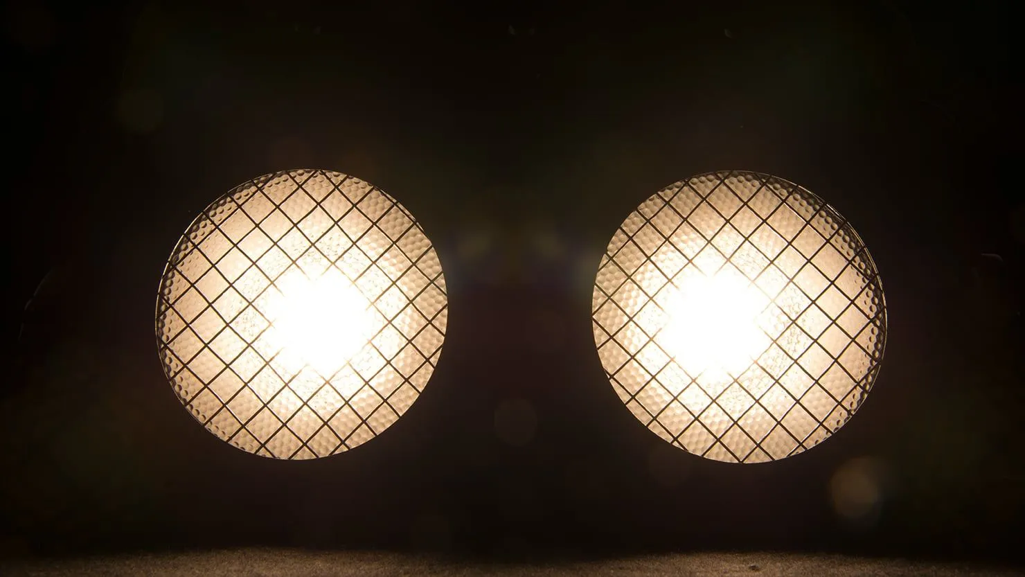 Both pods of the Chauvet DJ Shocker 2 lit