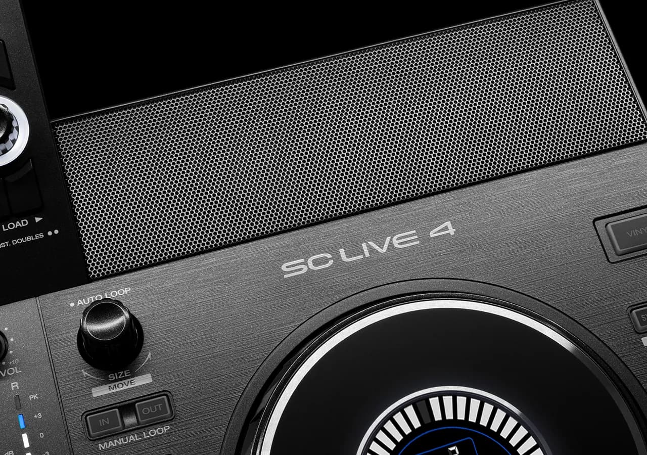 Built-in speaker grille and jog wheel on the Denon DJ SC Live 4