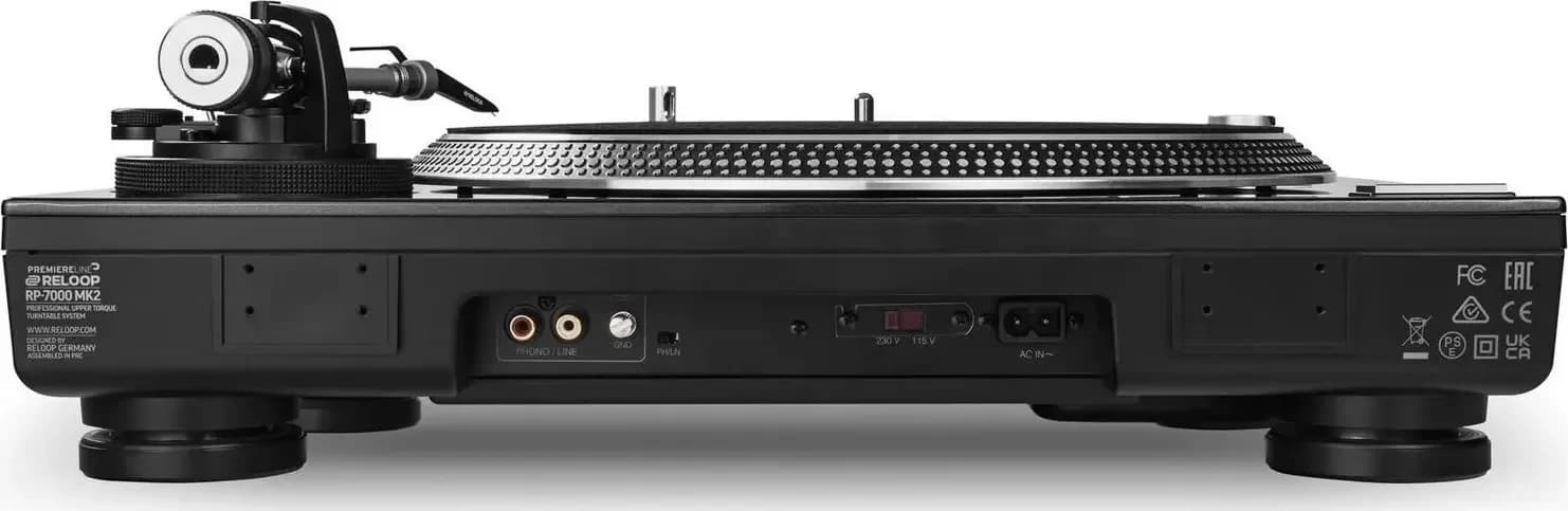 Rear panel of the Reloop RP-7000 MK2