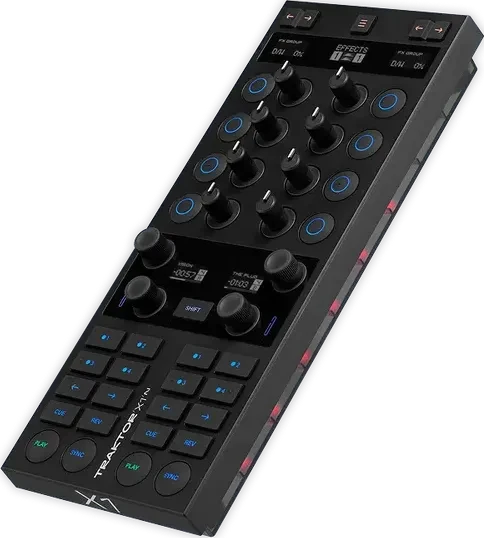 Native Instruments Traktor X1 MK3 Review | djtechreviews.com