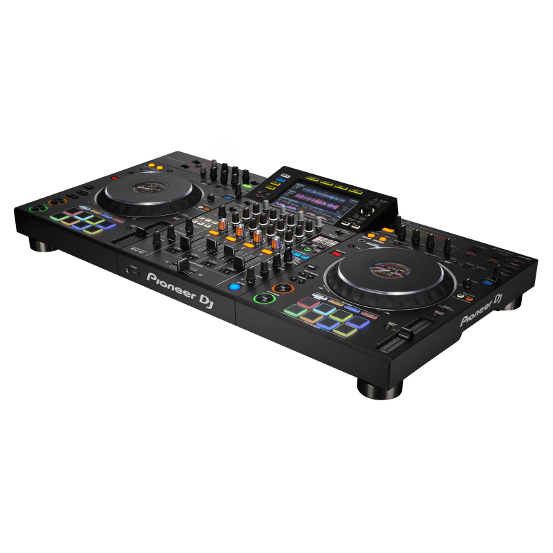 Pioneer DJ XDJ-XZ standalone controller