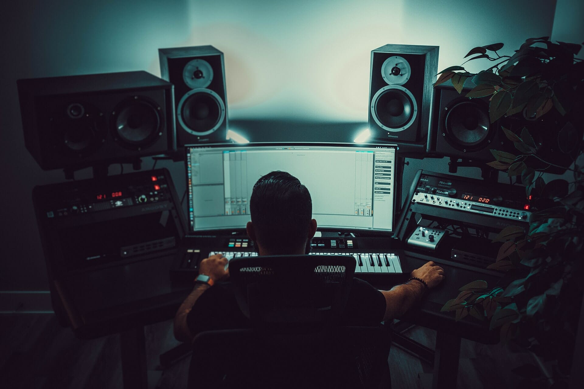 music production studio setup 1