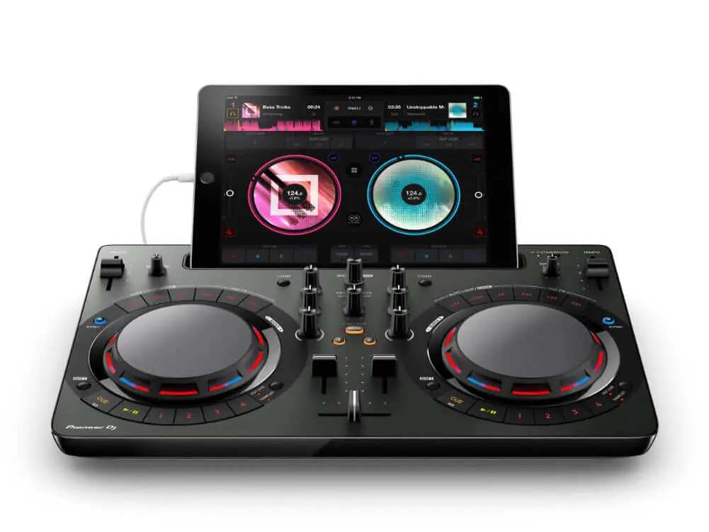 Pioneer DDJ WeGO4 In-Depth Review - DJ Tech Reviews