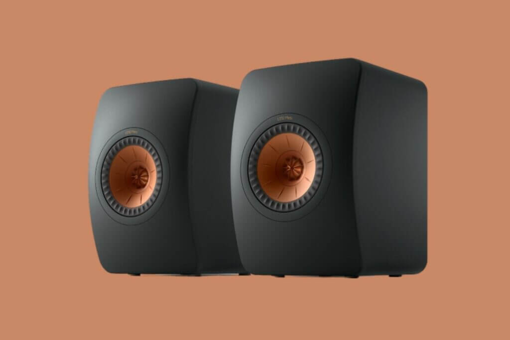 studio monitors vs hifi speakers